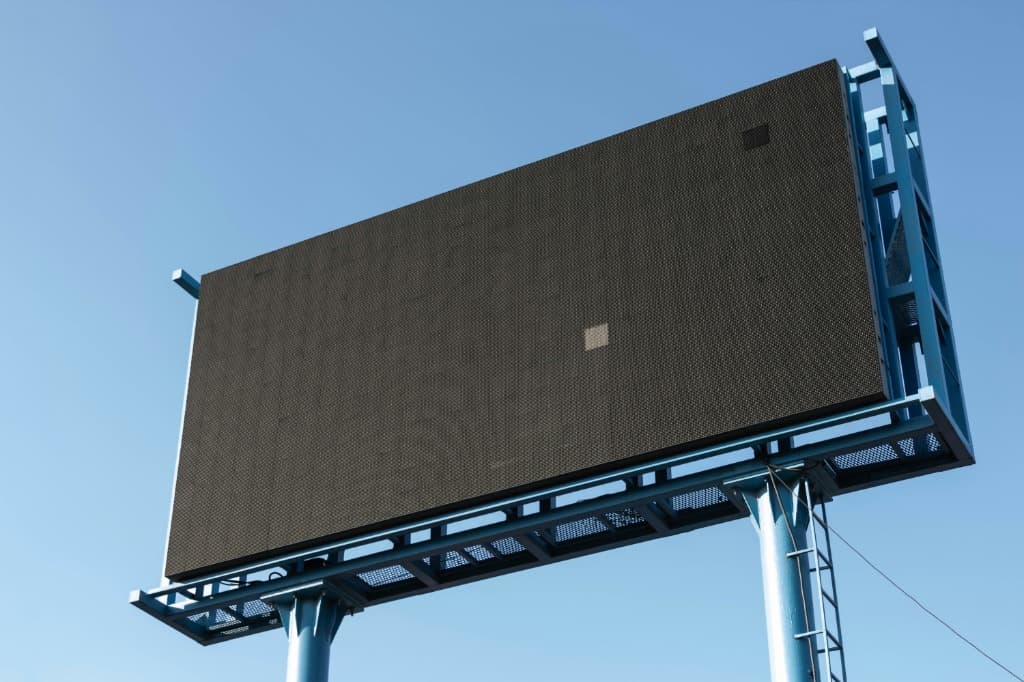 Highway Monopole LED Billboard